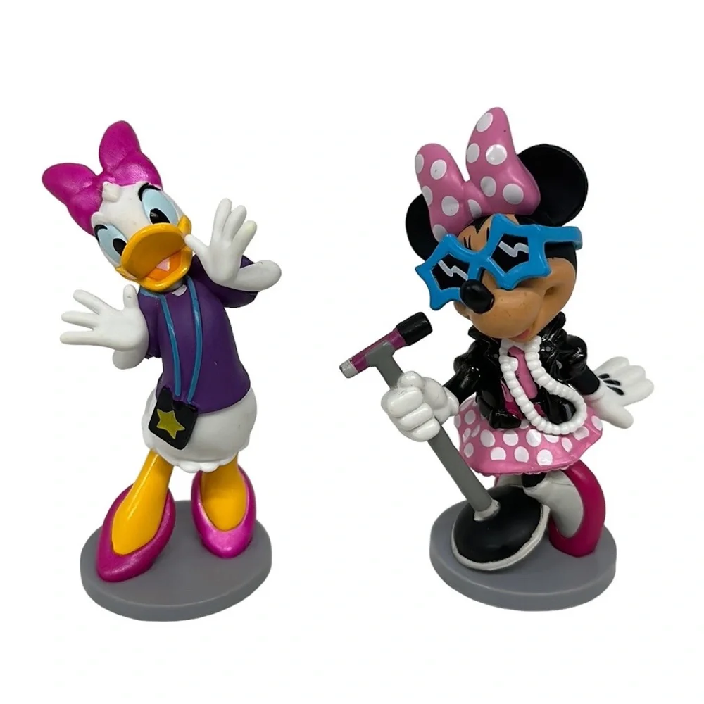 Disney Backstage Makeup Artist Minnie Mouse-Daisy Duck 3